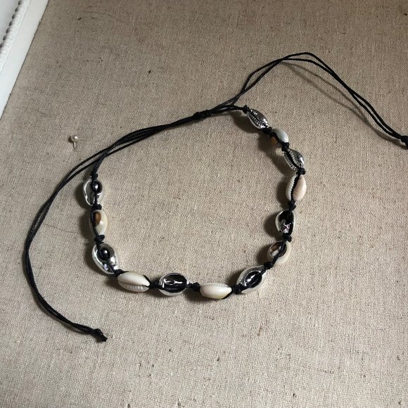 ASOS Retro 90s Paua Abalone shell Choker necklace - Picture 3 of 7